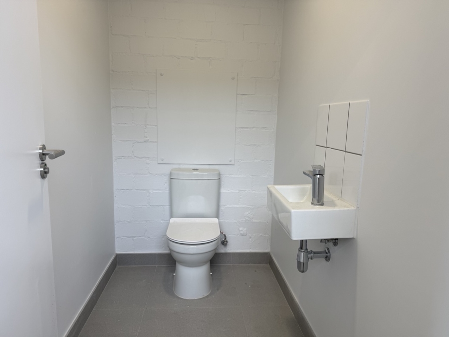 To Let Commercial Property for Rent in Firgrove Western Cape